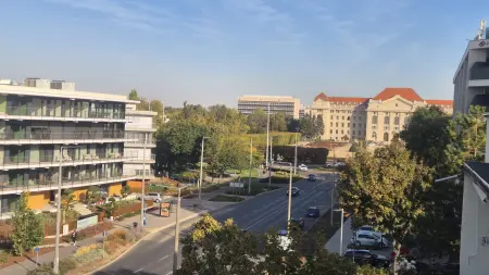eladó téglalakás, Debrecen