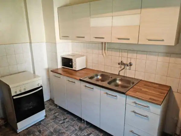 Eladó téglalakás, Dunaújváros 1 szoba 35 m² 16.99 M Ft