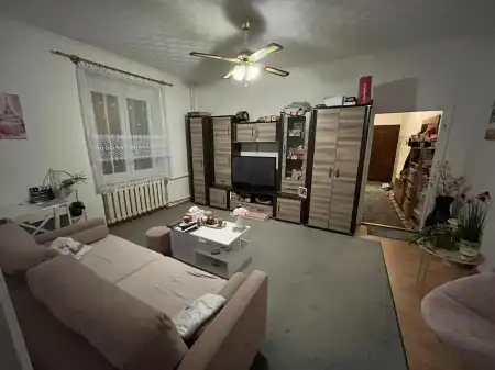 eladó téglalakás, Dunaújváros