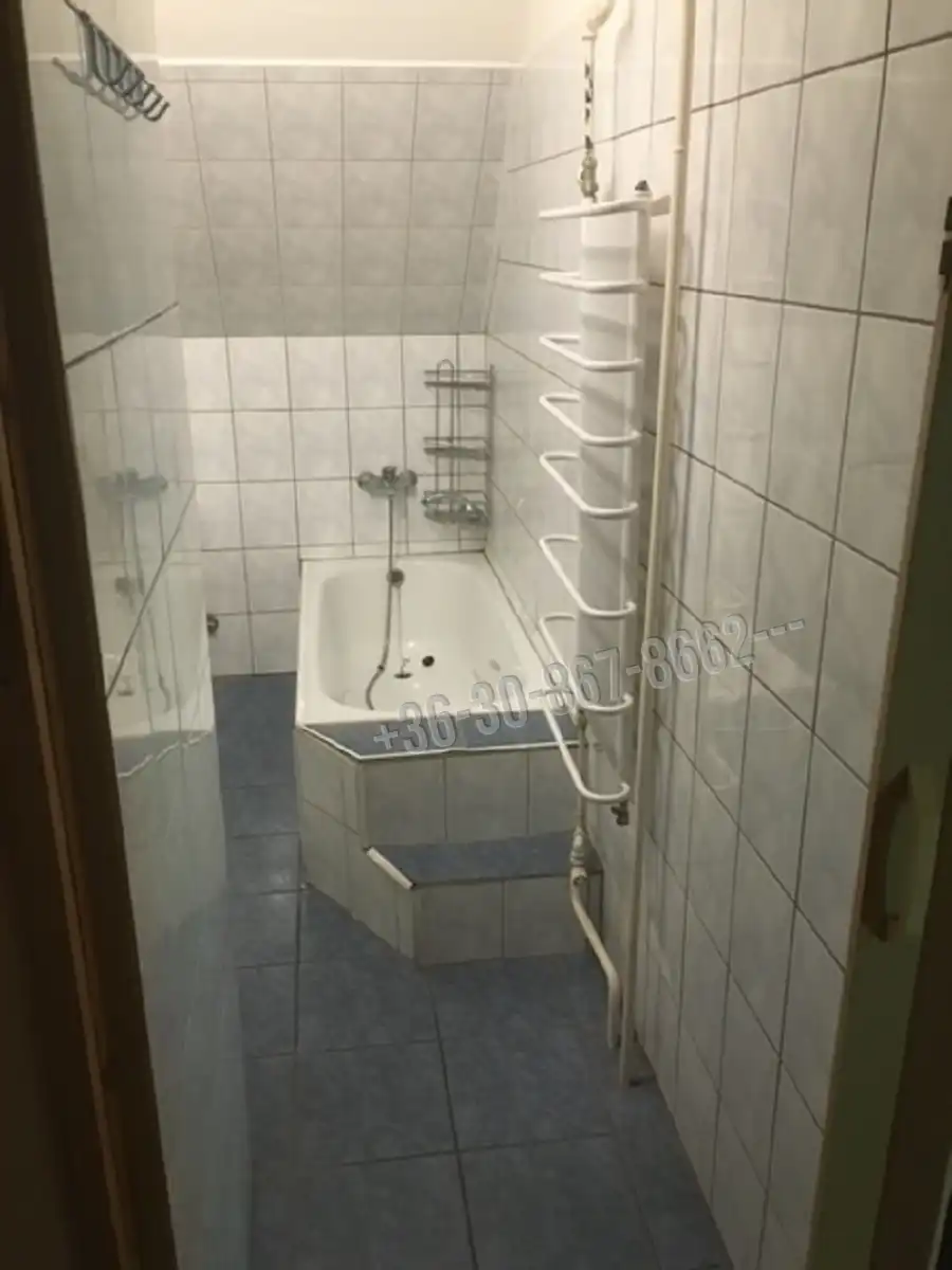 eladó téglalakás, Dunaújváros