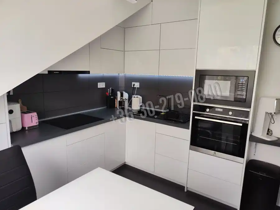 eladó téglalakás, Dunaújváros