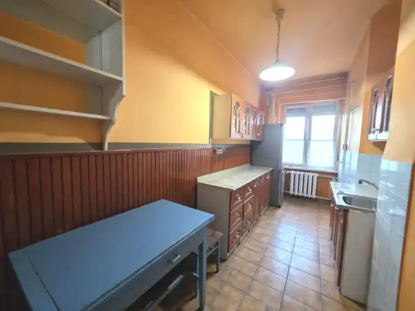 Eladó téglalakás, Dunaújváros 2 szoba 54 m² 32 M Ft