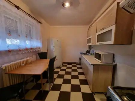 eladó téglalakás, Dunaújváros