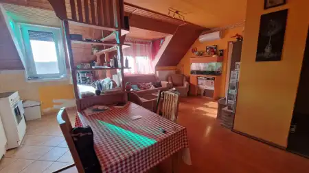 eladó téglalakás, Dunaújváros