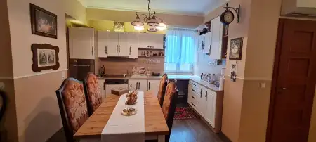 eladó téglalakás, Dunaújváros