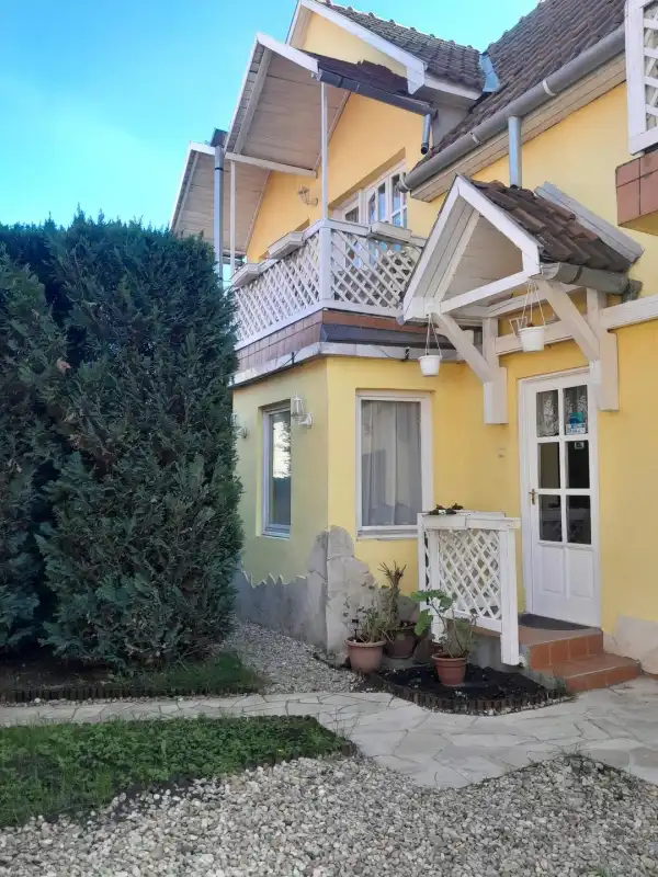 Eladó téglalakás, Eger 5 szoba 130 m² 77 M Ft