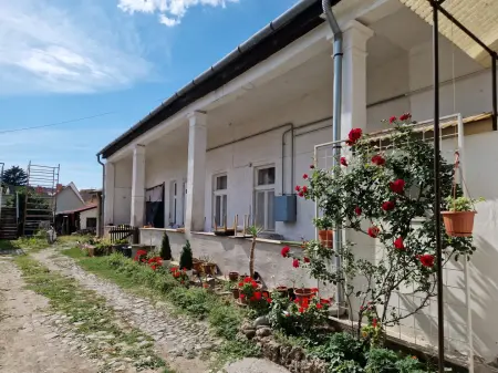eladó téglalakás, Eger