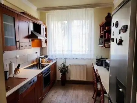 eladó téglalakás, Eger