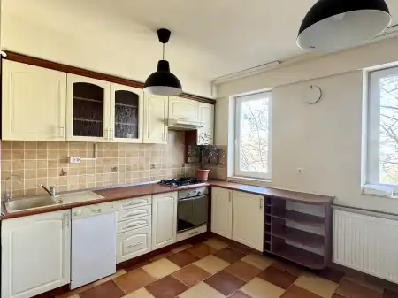eladó téglalakás, Eger