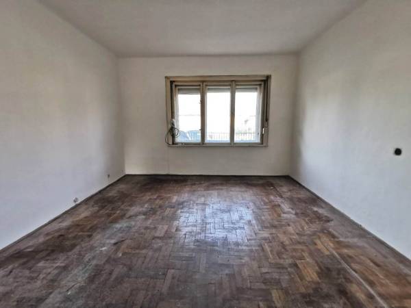 eladó téglalakás, Érd