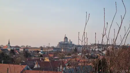 eladó téglalakás, Esztergom