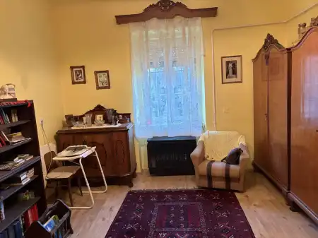 eladó téglalakás, Győr