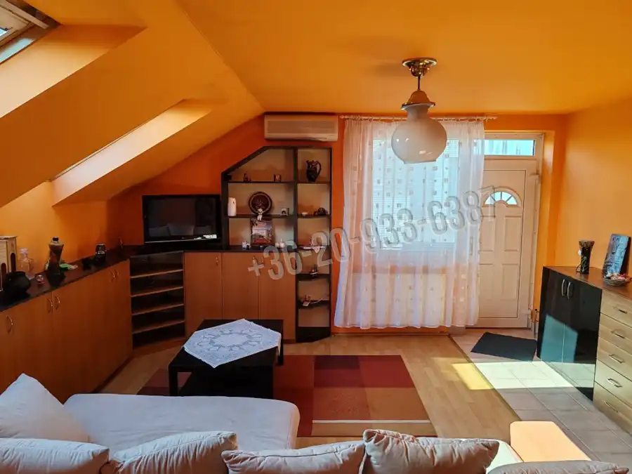 eladó téglalakás, Győr