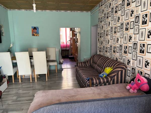 eladó téglalakás, Hatvan