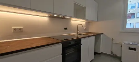 eladó téglalakás, Hatvan