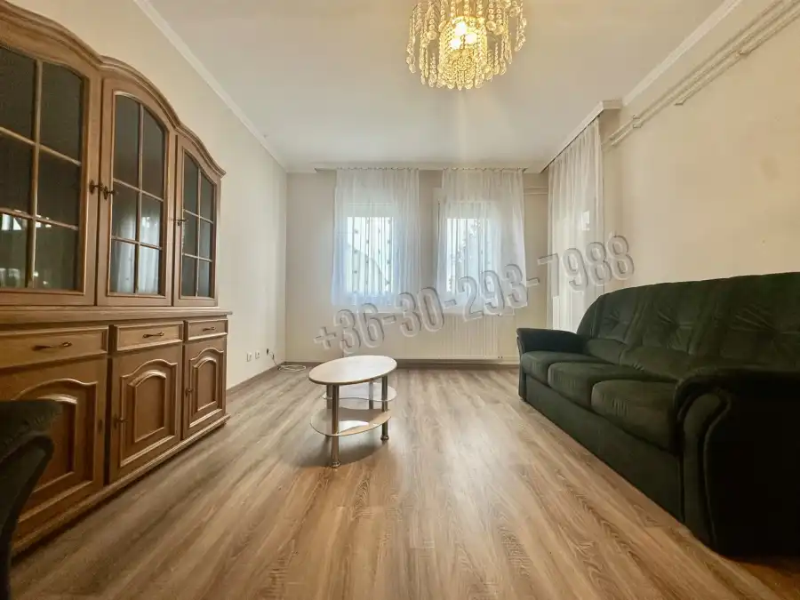 eladó téglalakás, Keszthely