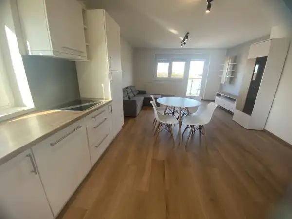 Eladó téglalakás, Komárom 2 szoba 62 m² 47.9 M Ft