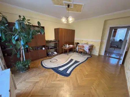 eladó téglalakás, Mezőberény