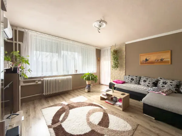 Eladó téglalakás, Nagyoroszi 3 szoba 34 M Ft