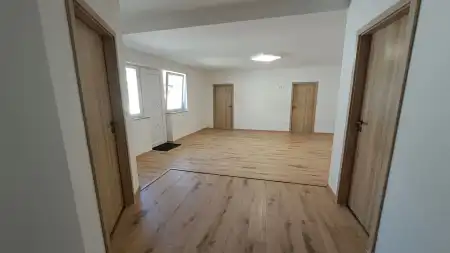 eladó téglalakás, Nyergesújfalu