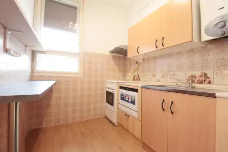 eladó téglalakás, Orosháza