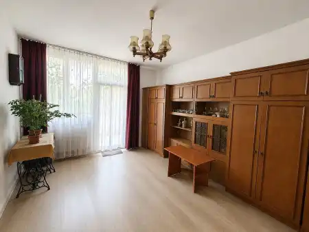 eladó téglalakás, Oroszlány