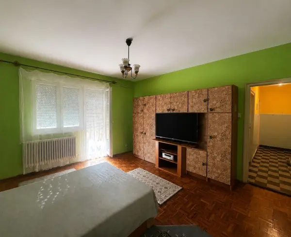 Eladó téglalakás, Oroszlány 1 szoba 39 m² 25.9 M Ft