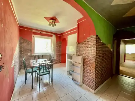 eladó téglalakás, Oroszlány