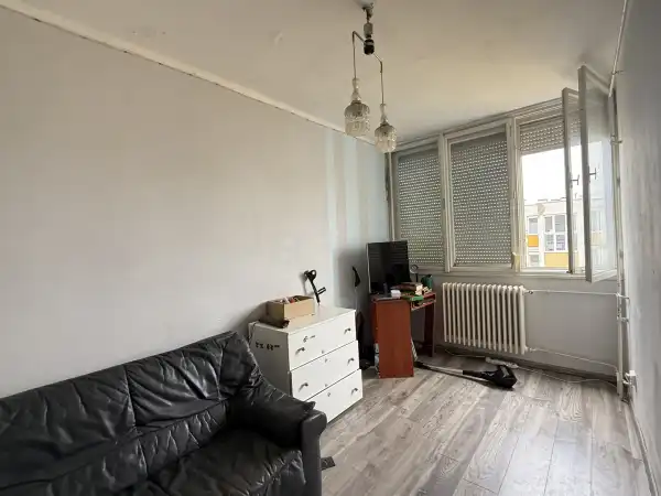 Eladó téglalakás, Oroszlány 2 szoba 49 m² 25.8 M Ft