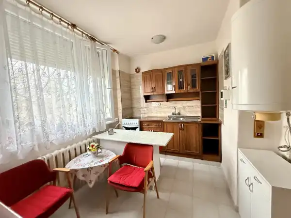 Eladó téglalakás, Oroszlány 1+1 szoba 50 m² 36.2 M Ft