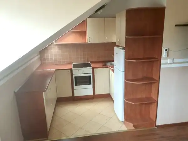 Eladó téglalakás, Oroszlány 1+1 szoba 49 m² 34.9 M Ft