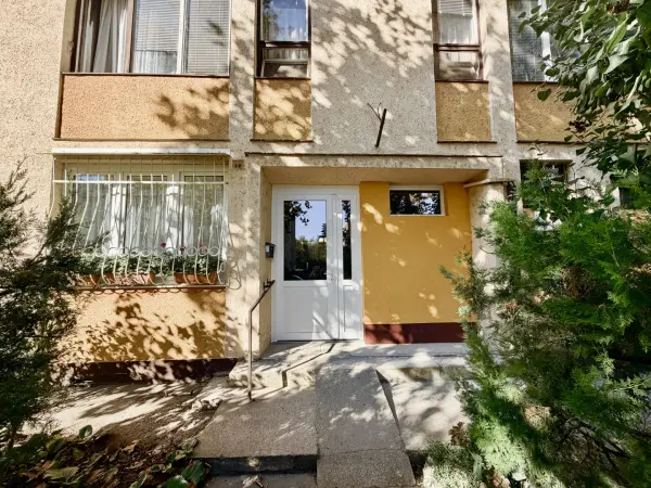 Eladó téglalakás, Oroszlány 2 szoba 55 m² 32.3 M Ft