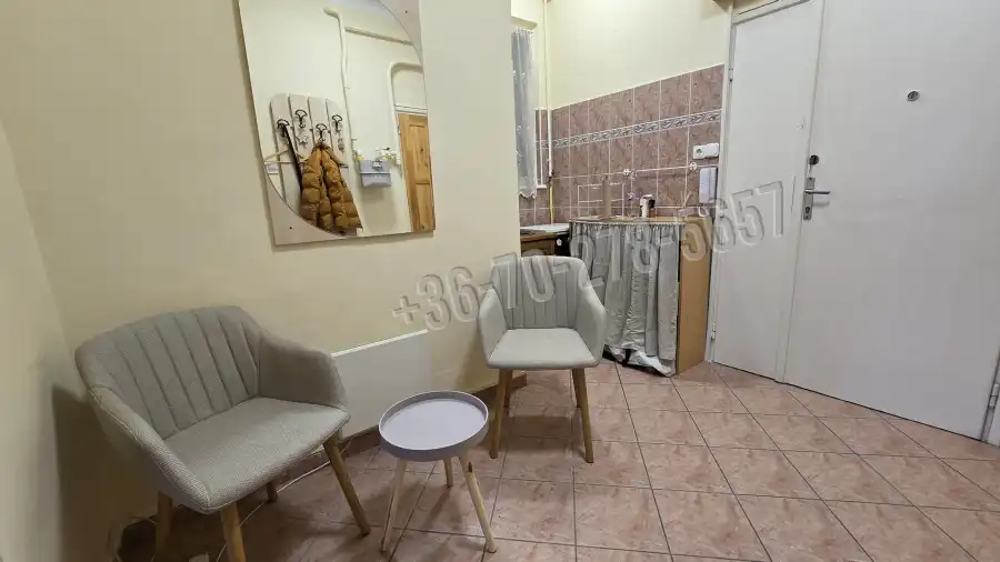 eladó téglalakás, Pécs