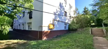 eladó téglalakás, Petőfibánya