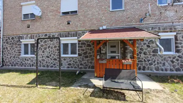 Eladó téglalakás, Petőfibánya 2 szoba 58 m² 36.4 M Ft