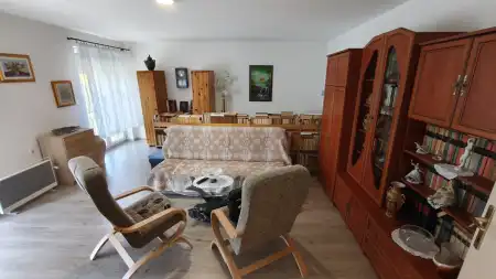 eladó téglalakás, Petőfibánya