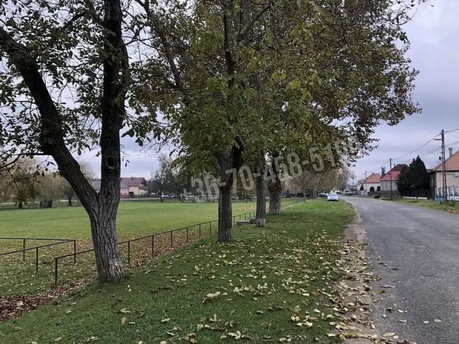 eladó téglalakás, Petrivente