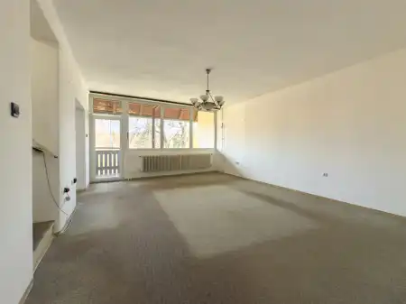 eladó téglalakás, Rétság