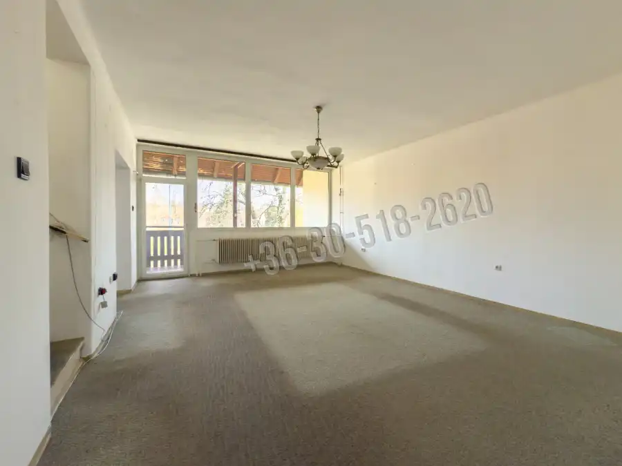 eladó téglalakás, Rétság