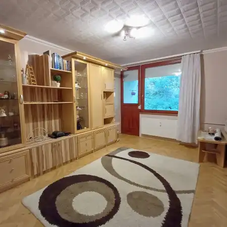 eladó téglalakás, Salgótarján