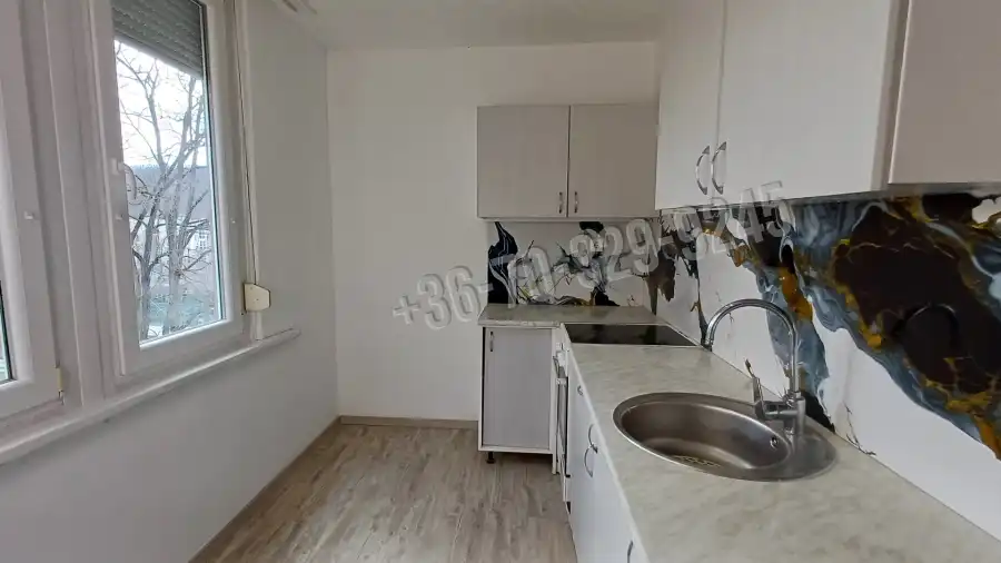 eladó téglalakás, Salgótarján