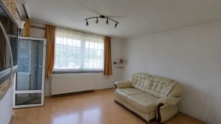 eladó téglalakás, Salgótarján