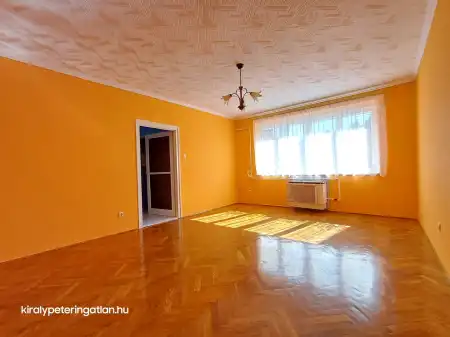 eladó téglalakás, Salgótarján