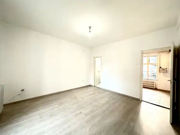 Eladó téglalakás, Sopron 1 szoba 30 m² 32 M Ft