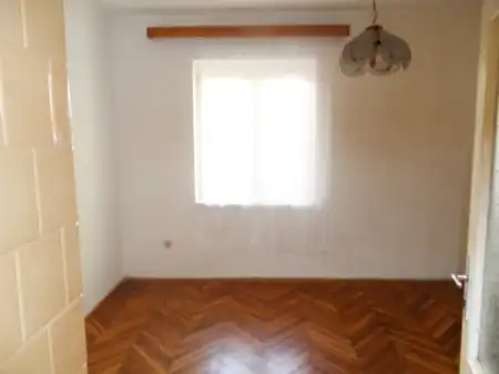 eladó téglalakás, Szeged