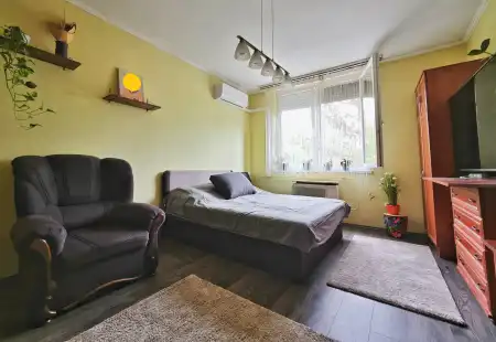 eladó téglalakás, Szeged