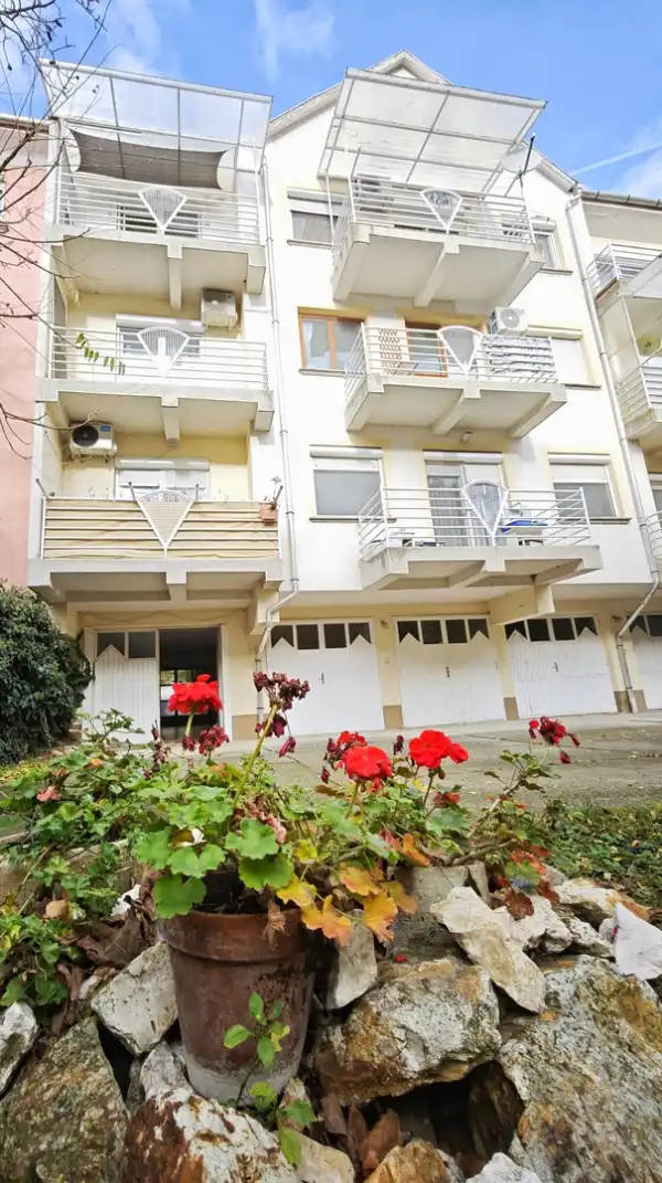 Eladó téglalakás, Szeged 2 szoba 54 m² 64.7 M Ft