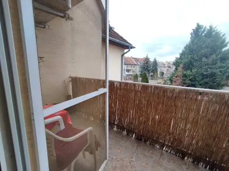 eladó téglalakás, Szeged