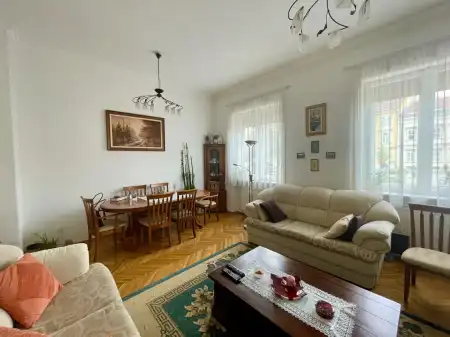 eladó téglalakás, Székesfehérvár