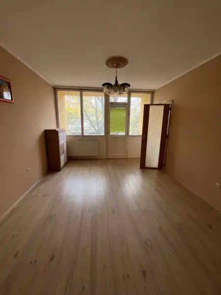 eladó téglalakás, Szentendre